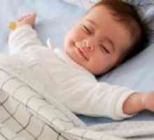 Kako bi beba spavati bez buđenja od tri mjeseca do jedne godine