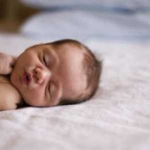 Nedostatak sna u novorođenčadi