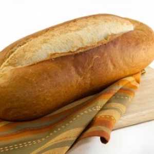 Hrana koja je dijete jede ruke: kruh i žitarice