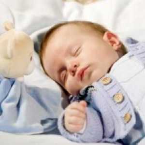 Beba spavati u dobi od 3-6 mjeseci: priviknuti na režim